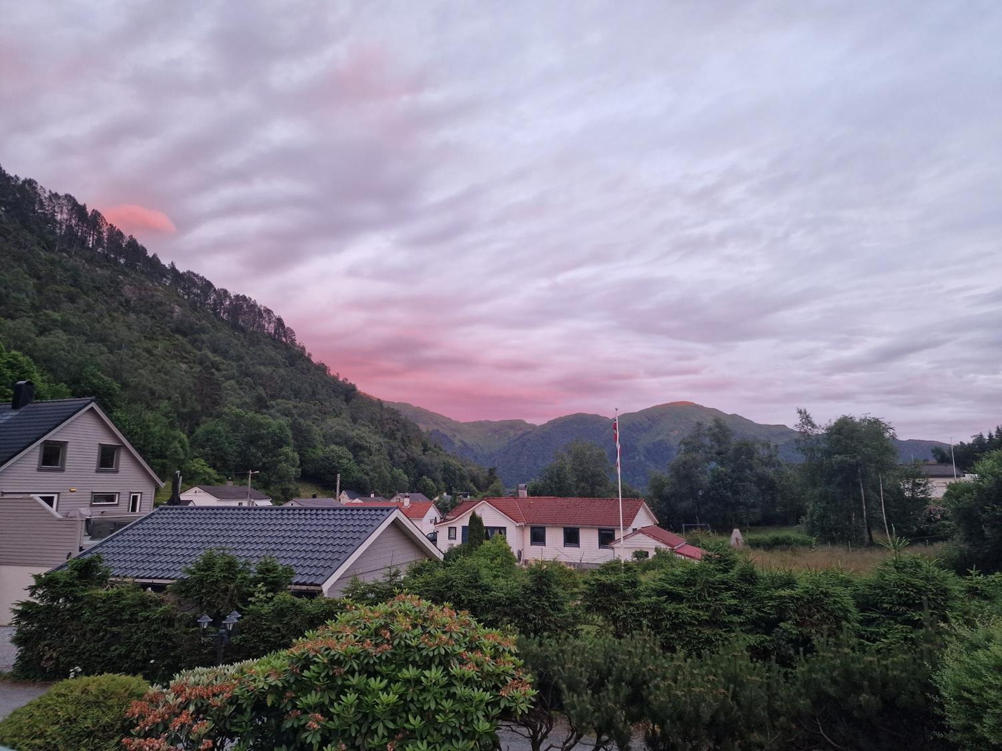 Ks Apartment Near Bergen Kültér fotó