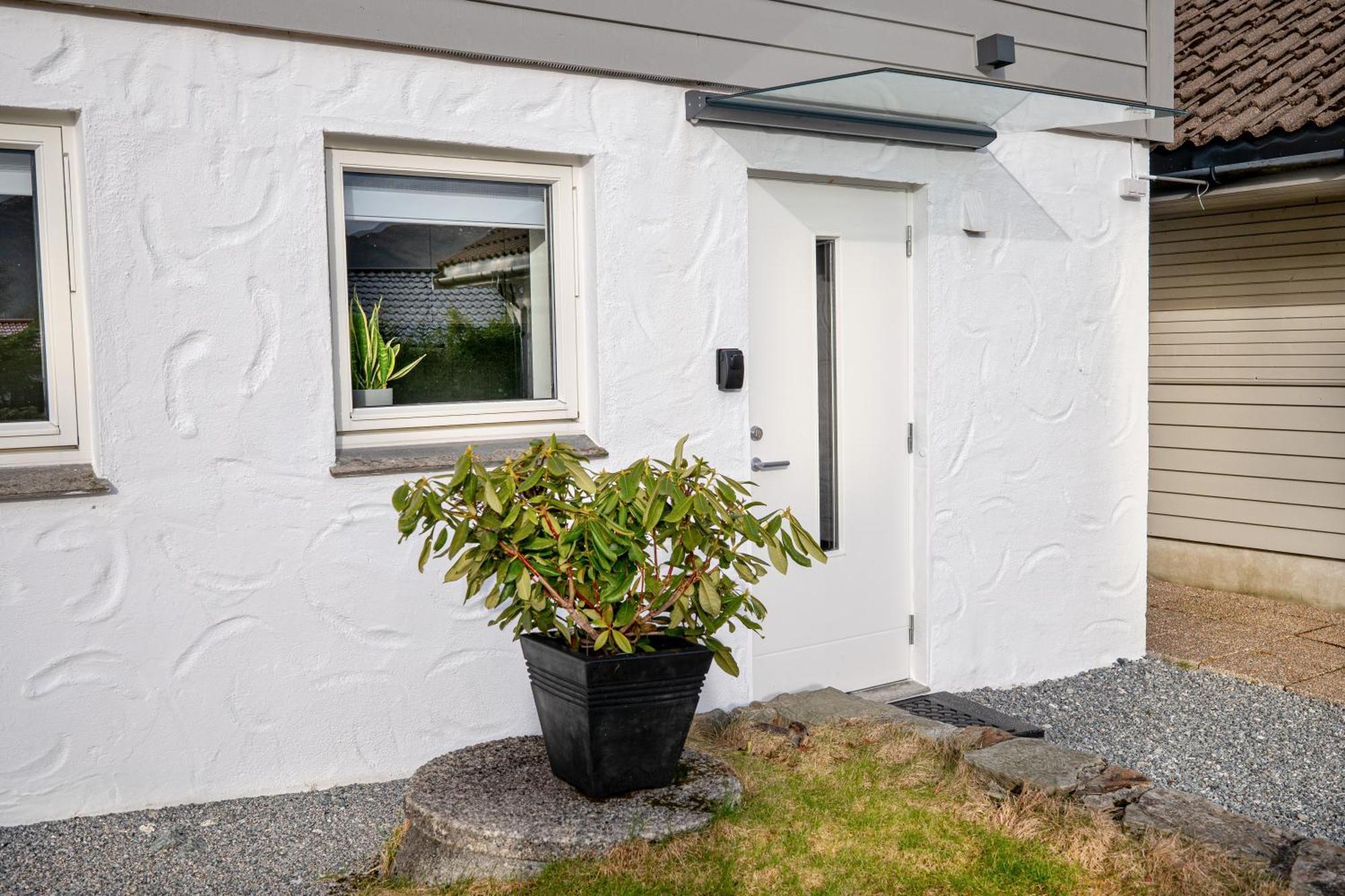 Ks Apartment Near Bergen Kültér fotó